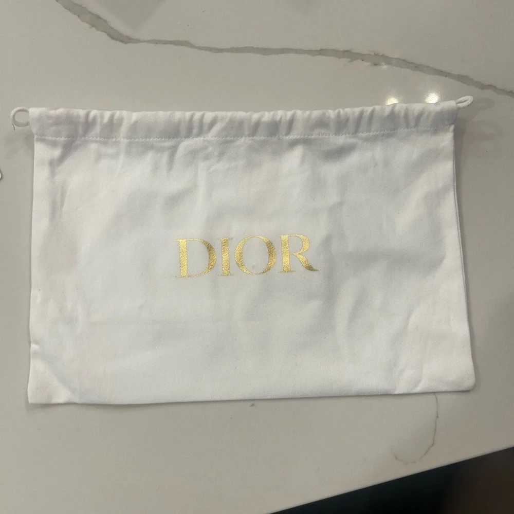 Dior chic wallet